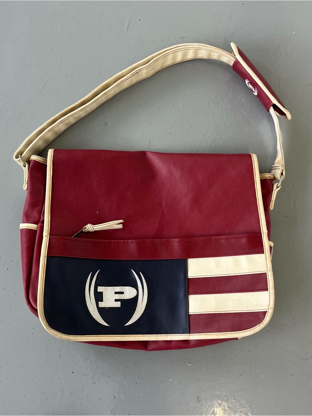 Phat Farm - Vintage 90s/Y2K Duffle Gym  Bag with American Flag/Logo Streewear